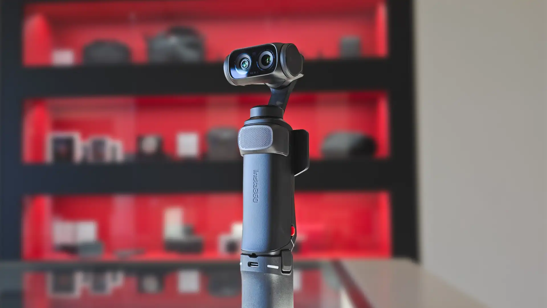 Insta360 Luna Ultra